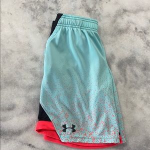 Boys Under Armour Shorts Small